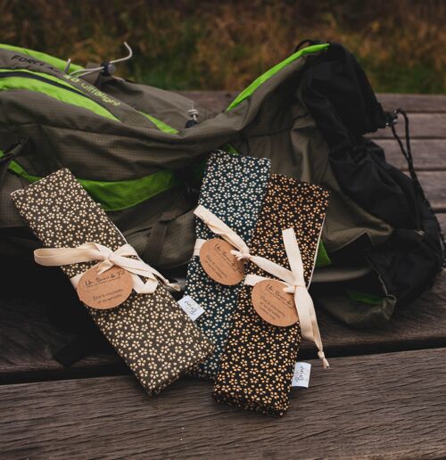 Etui à couverts et sa serviette - petites fleurs