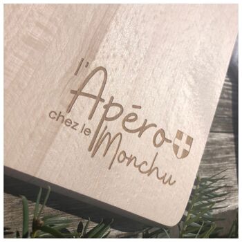 Planche à découper "L'Apéro chez le Monchu" (Haute-Savoie, montagne, station de ski, produits régionaux" 2