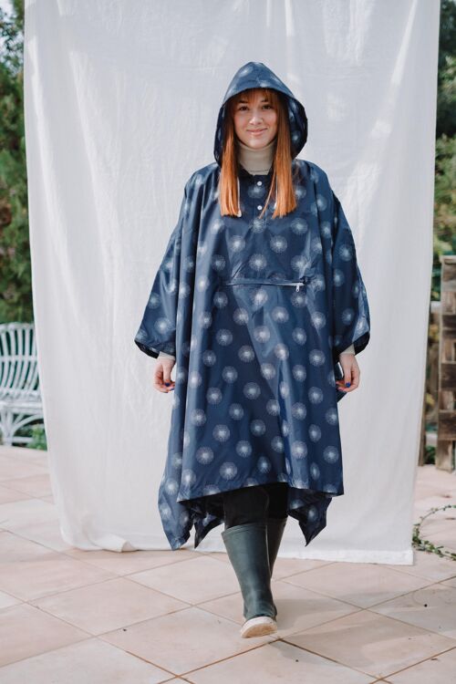 Poncho Impermeable Plegable CLIMA C-COLLECTION Outfit