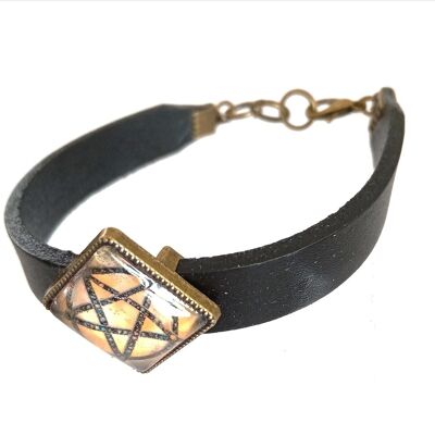 Square pentagram leather bracelet