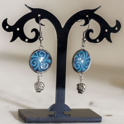 Blue oak leaf triskelion earrings