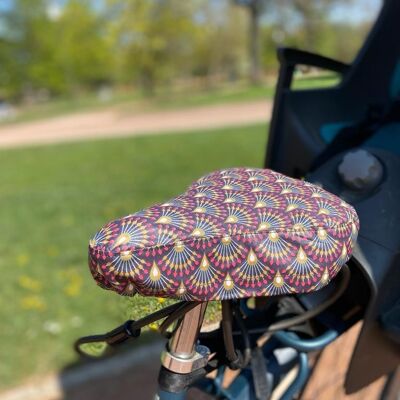 Waterproof bicycle saddle cover