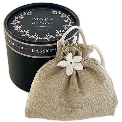 A little, a lot, passionately - Round box - scented sachet - Ivory