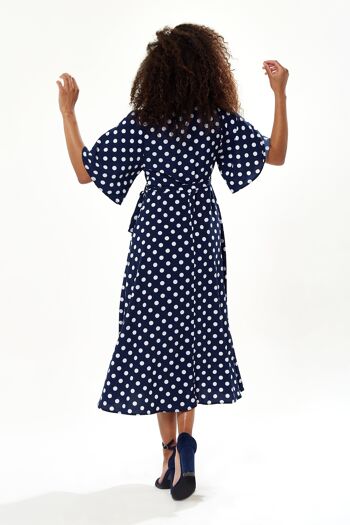 ROBE MIDI PORTEFEUILLE À GROS POIS LIQUORISH EN BLEU MARINE 12