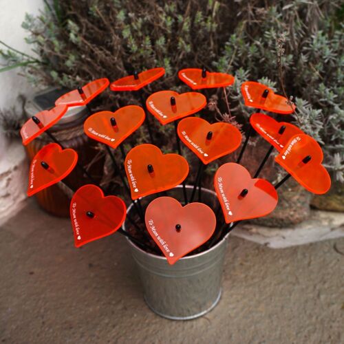 Glowing 'To Mum with Love' Hearts x 15 Decorative Garden Stakes 25cm/10 inches high Plus Sales Display SunCatcher Peggy Pot
