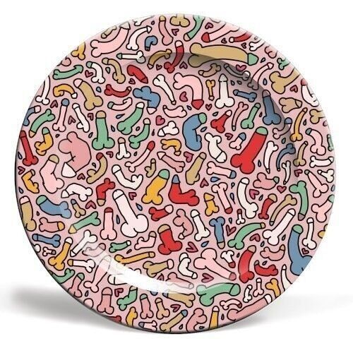 Plates 'Bright penis pattern'