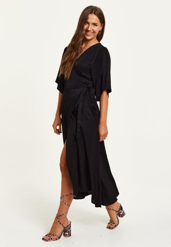 Maxi robe portefeuille noire Liquorish avec manches kimono 11