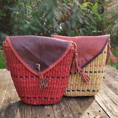 Triangular straw satchel with leather flap