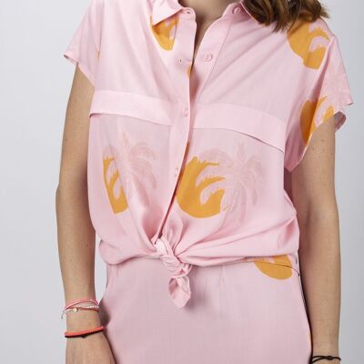 Camisa de verano de manga corta rosa con estampado de palmeras Made in France