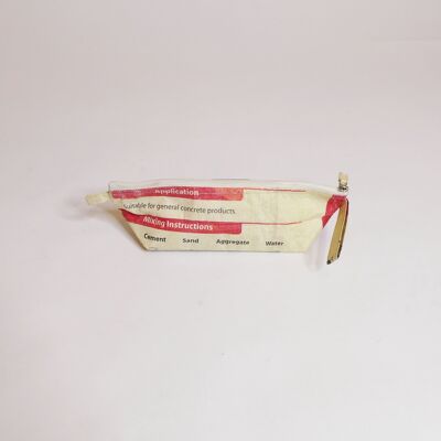 Penal 'PENCIL CASE' - upcycled fish feed bags - #cement beige-black-red
