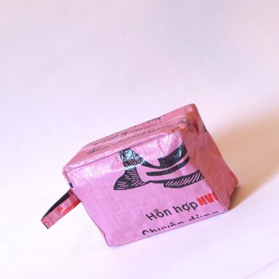 Toiletry bag 'WASH ME' - upcycled fish feed bags - #fish old pink