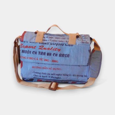 MESSENGER BAG | Shoulder bag with laptop sleeve