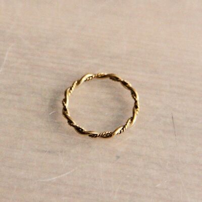 Minimalistischer geflochtener Ring aus Edelstahl – Gold