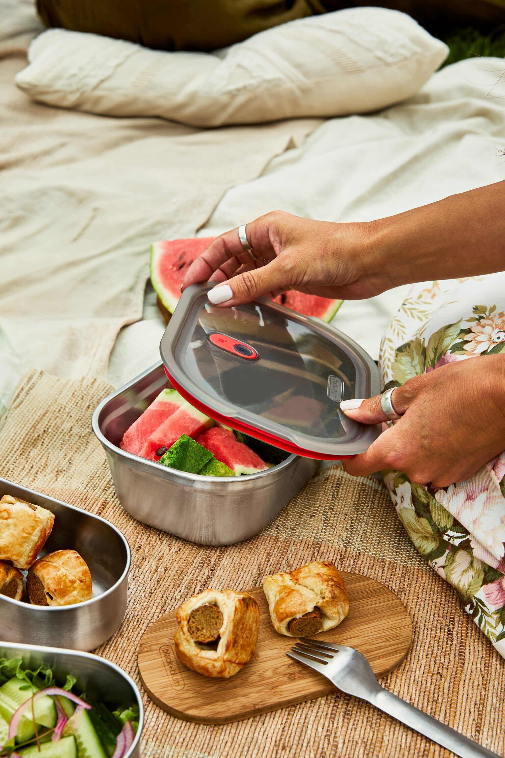 Rectangular Microwavable Stainless Steel Lunch Box 900ml