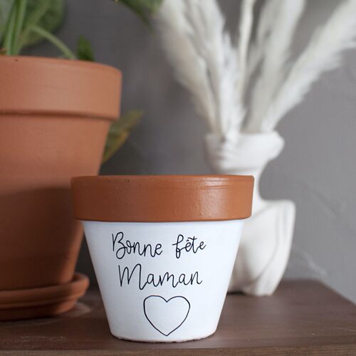 Pot de fleur / cache pot en terre cuite : Bonne fête maman avec motif coeur