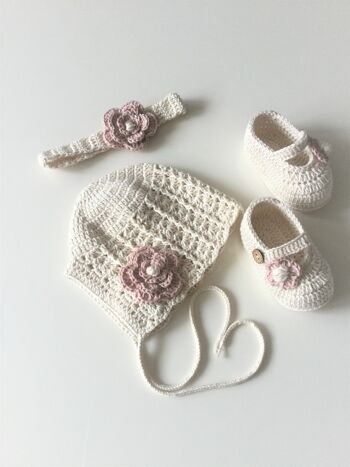 Ensemble d'accessoires tricotés bio pour bébé fille, design parfait, ensemble bébé bio et fait à la main 1
