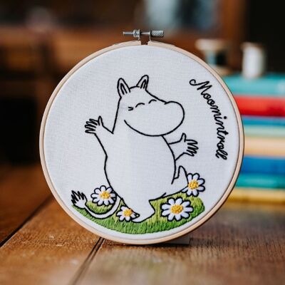 Moomintroll Dancing Embroidery Craft Kit