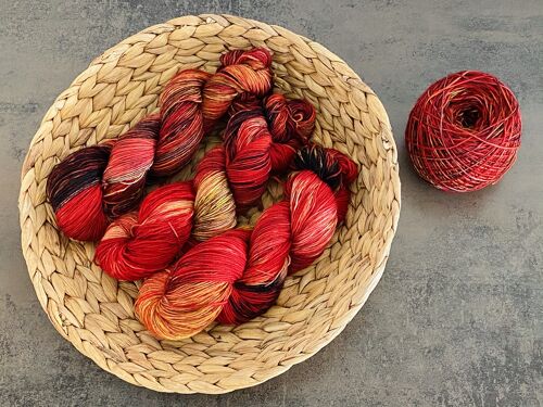 LAVA des Vesuv, Handgefärbte SockenWolle, Handdyed Yarn, mit Säurefarben gefärbt