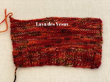 Vesuvius LAVA, Laine de chaussette teinte à la main, Fil teint à la main, teint avec des colorants acides 6