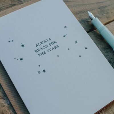 Alcance siempre para la tarjeta de felicitación de las estrellas, tarjeta de tipografía, tarjeta de felicitación, tarjeta de diseño minimalista