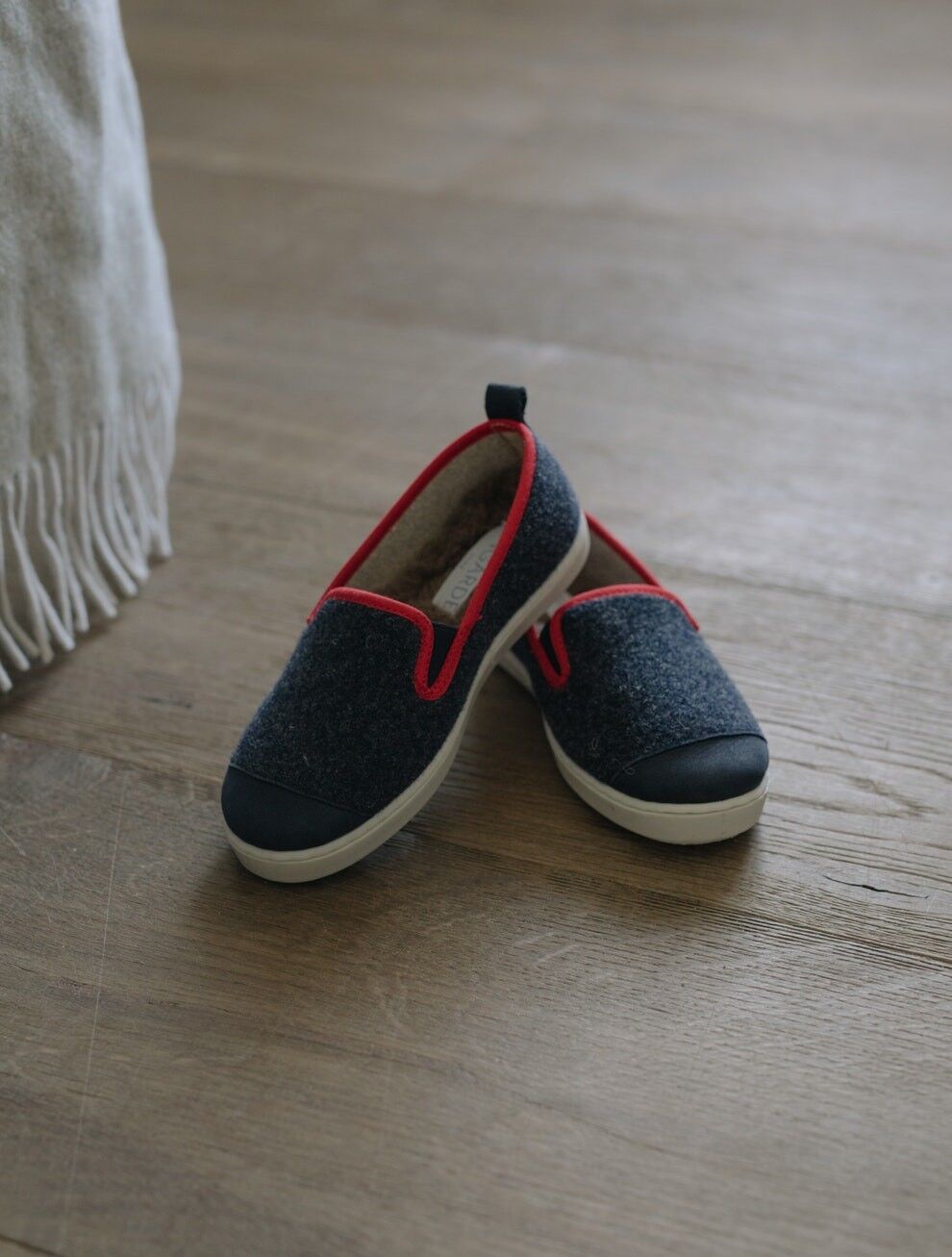 Pantoffel AW Marinerot Kind