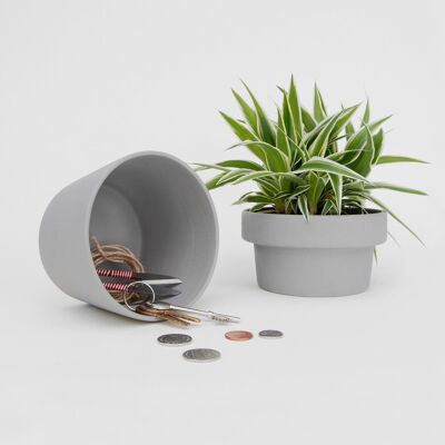 PLANT POT HIDEAWAY