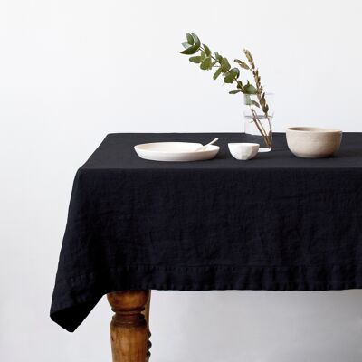 Tischdecke aus schwarzem Leinen