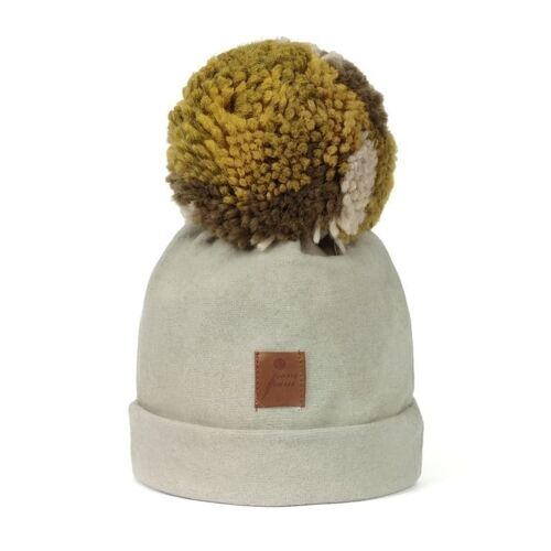Beartooth Beanie Pom Pom - Custom Designed Alpaca Hats - Baby Alpaca -  Alpacas of Montana