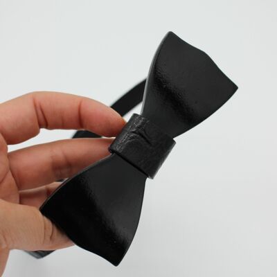 HANDMADE BLUE WOODEN BOW TIE