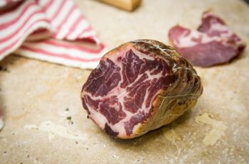 Coppa ou rôti échine salé séché - entier