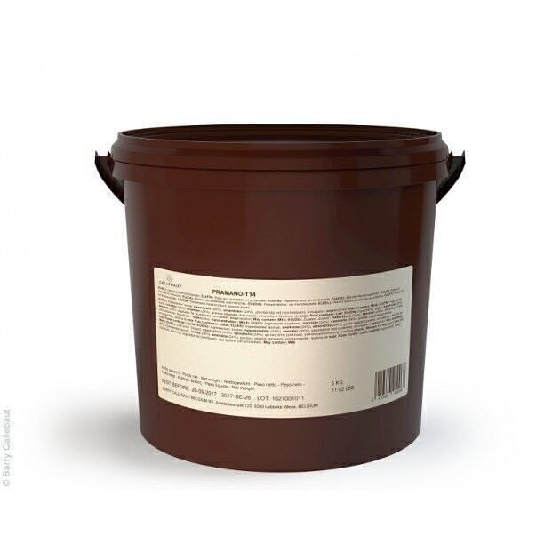 CALLEBAUT - PRALINE AMANDES (24%) - NOISETTES (24%) Praliné amandes/noisettes Couleur dorée et chaude et texture veloutée. Goût agréablement sucré avec un subtil équilibre entre les arômes d'amande grillées et de noisettes (24% AM, 24 % Nois)- 5 kg