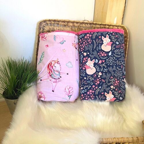 LOT de deux couvertures  girly N2