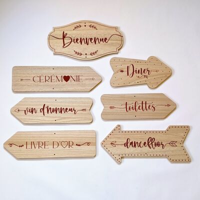 Set of 7 wooden directional arrows | Wedding decoration - Road signs - Wedding signage to hang