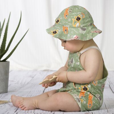 Baby's printed hat R-B335