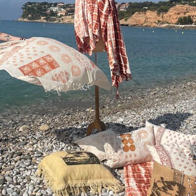 Beach blanket in terracotta cotton gauze