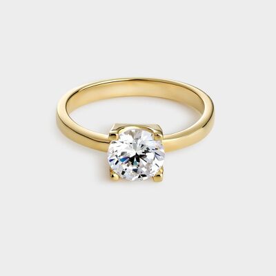 Yellow gold plated silver solitaire ring with 7 mm zirconia mounted on 4 claws