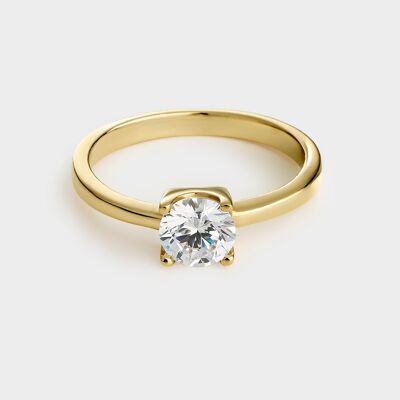 Yellow gold plated silver solitaire ring with 6 mm zirconia mounted on 4 claws