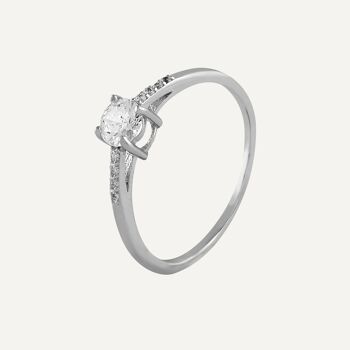 Bague en argent avec zircone blanche carrée 1