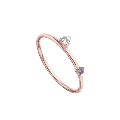 Anillo iolita y cristal de roca bañado en oro rosa