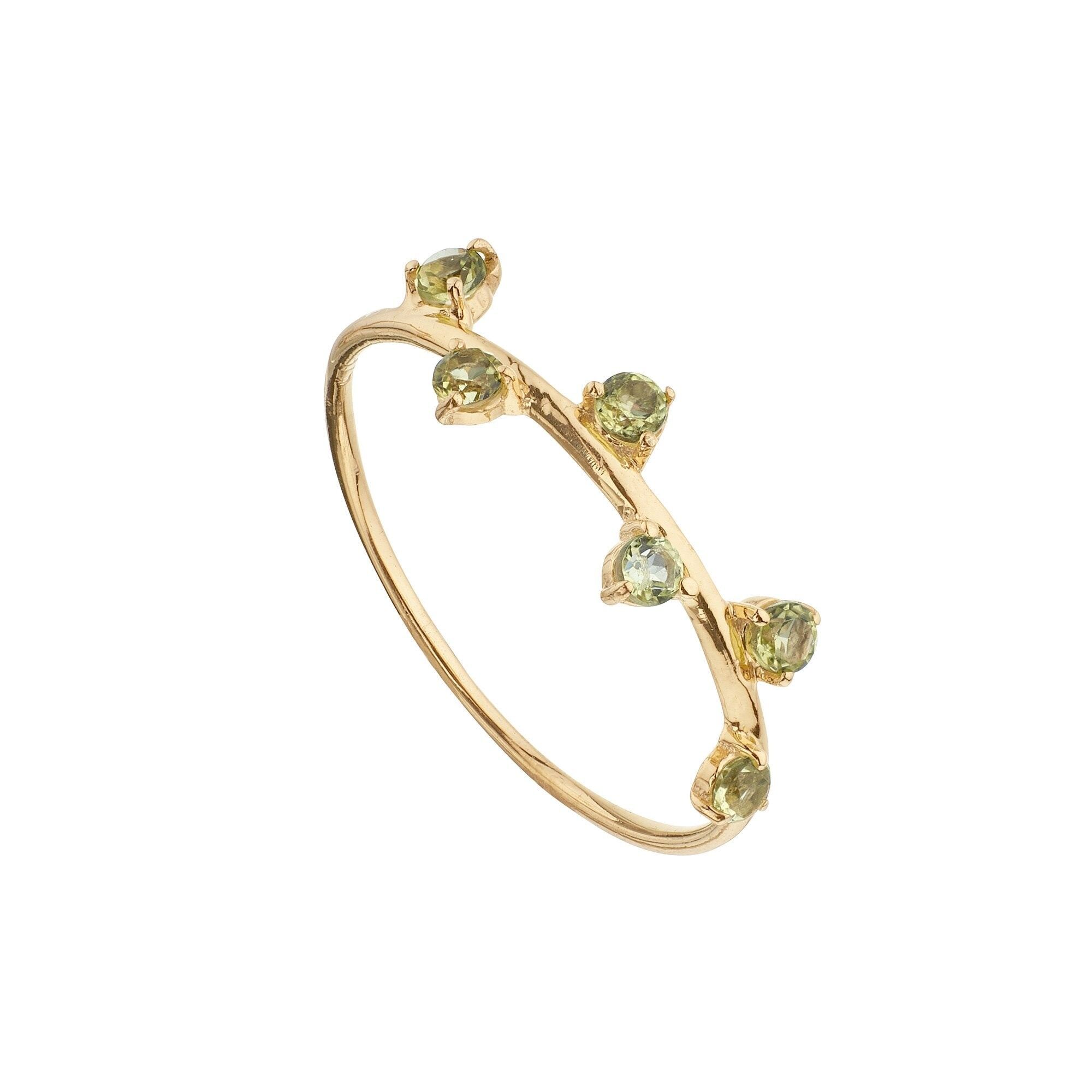 Anello satellite con peridoti placcati oro