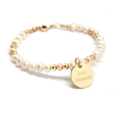 Bracelet with freshwater pearls and gold-plated medallion - BEST FRIENDS engraving