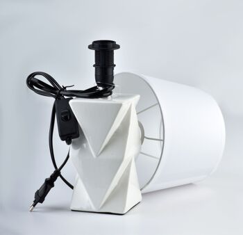 Lampe LUNA TRIANGLE BLANCHE h31x8.5cm 2