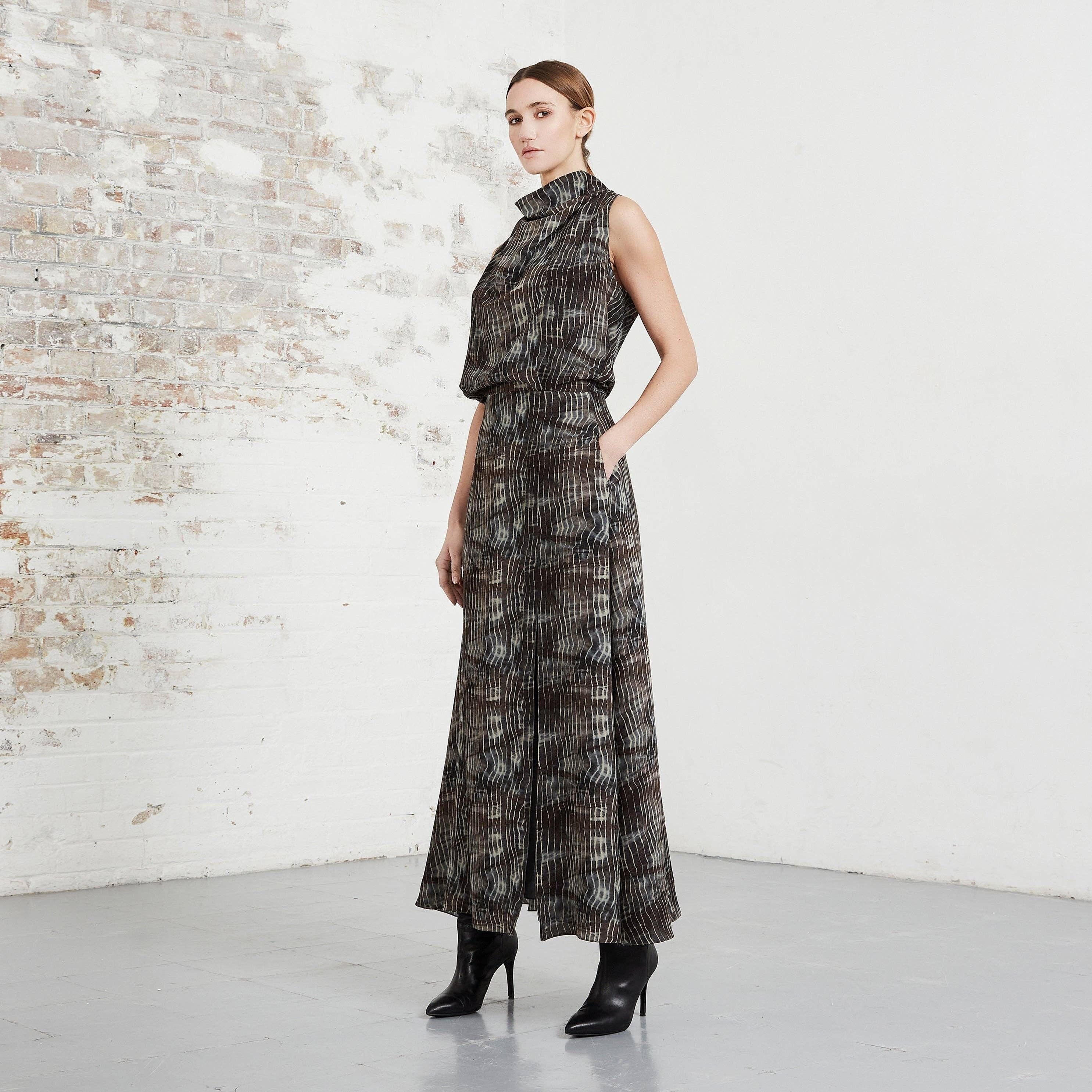 ROBE À DOS NAGEUR ET COL BÉBÉ