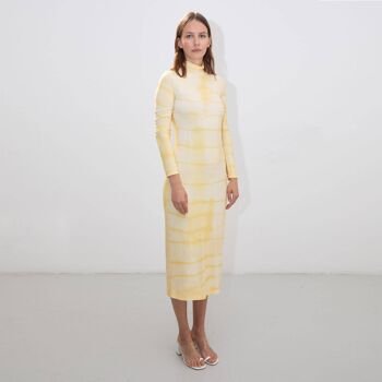 Robe à col roulé jaune Shibori 1