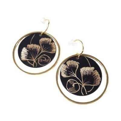 round tassel earrings engraved with gingko
