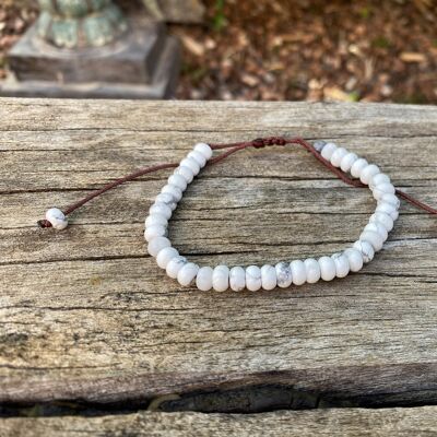 Adjustable Shamballa bracelet, natural white Howlite beads