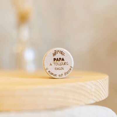 Weinflaschenverschluss „Dad is Always Right“ aus Kork und Holz – My Bambou