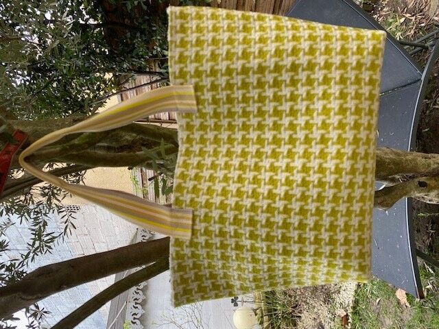 Zitronen-/weiße Hahnentritt-Tasche