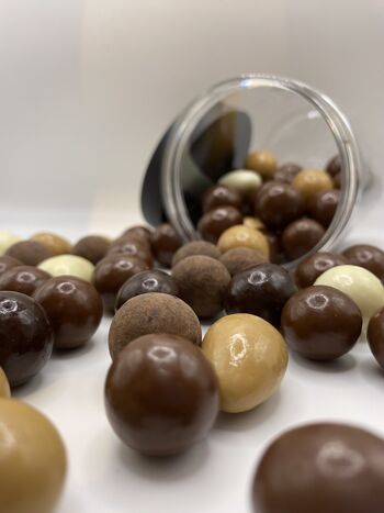 Noisettes du Piémont IGP - enrobées de chocolat noir poudré - en vrac kg 2