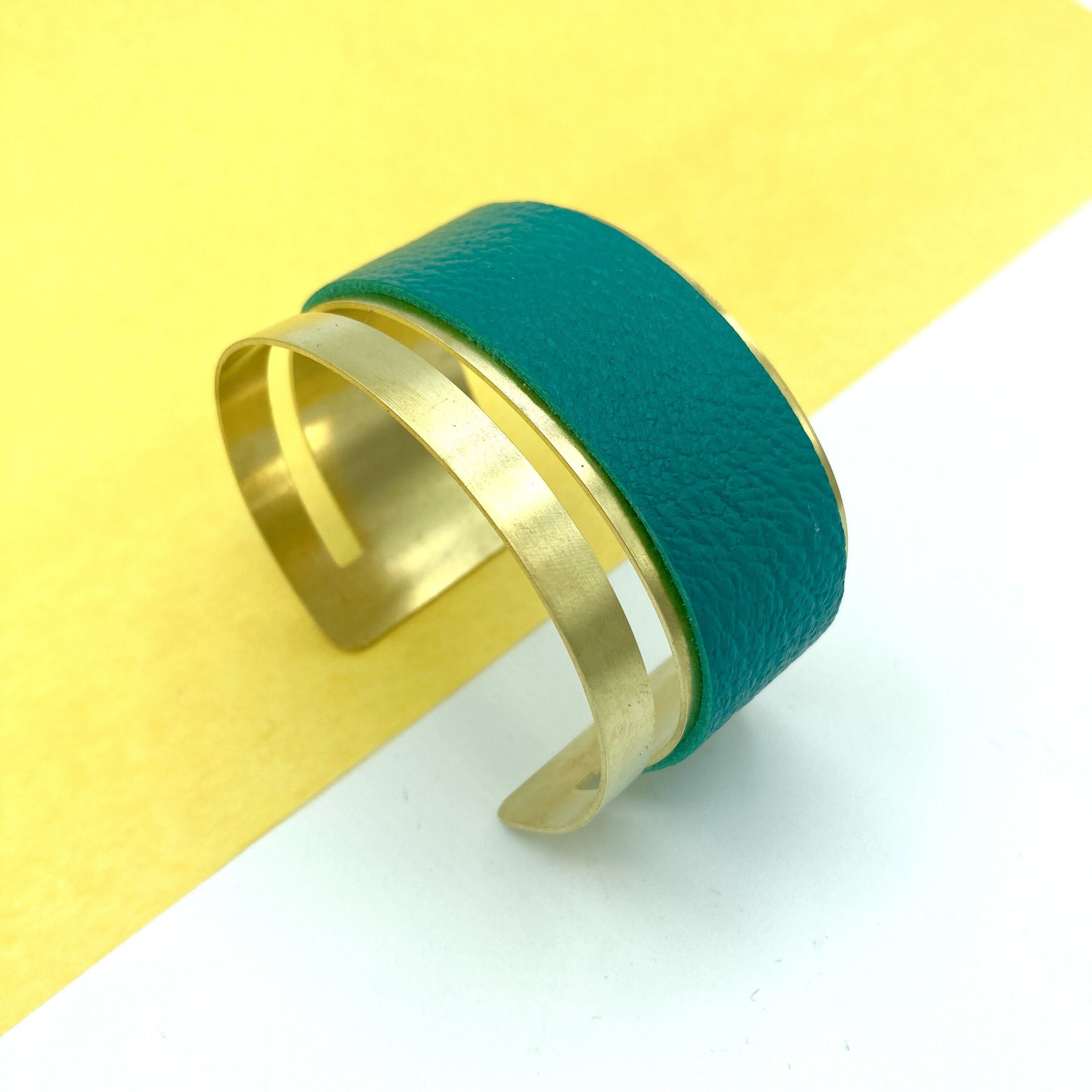 Brazalete de pato Anita